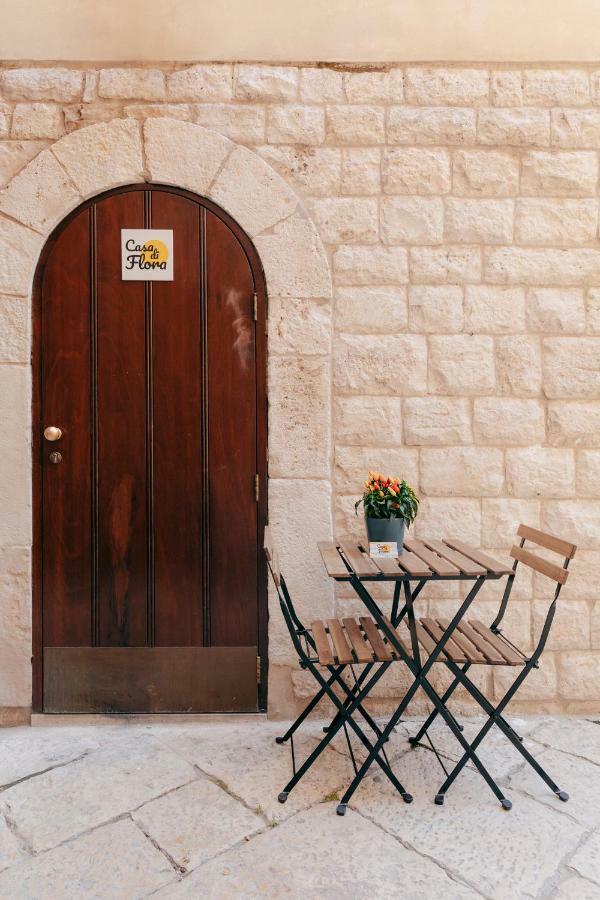 La Casa Di Flora Bed & Breakfast Bari Bagian luar foto