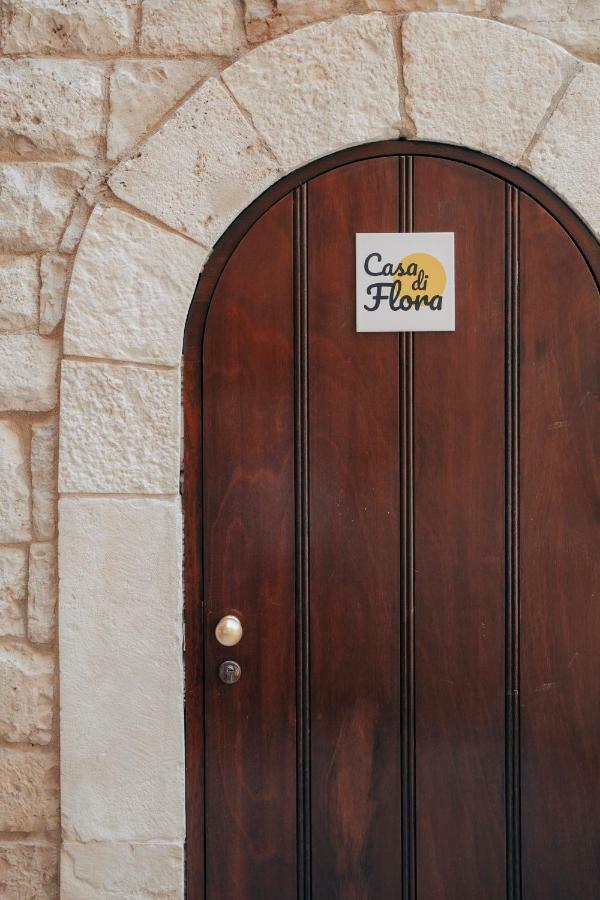 La Casa Di Flora Bed & Breakfast Bari Bagian luar foto